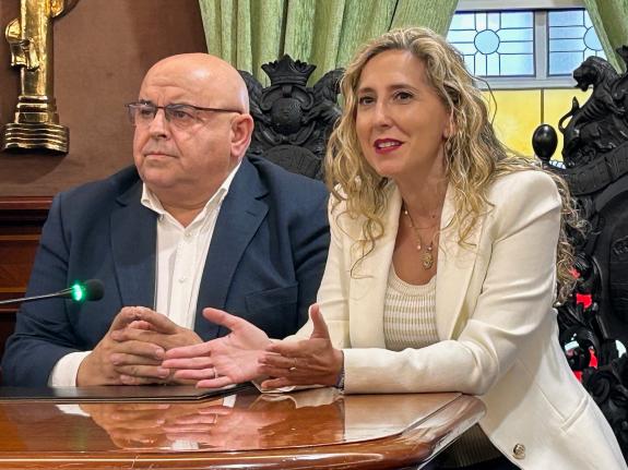 Imaxe da nova:A Xunta celebra a elección das pontes como sede dun dos partidos que disputarán as seleccións femininas de fútbol sala de España e ...