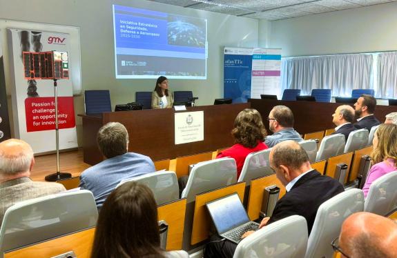 Imaxe da nova:A Xunta amosa á mocidade galega as oportunidades profesionais do sector do espazo a través dun completo programa de actividades div...