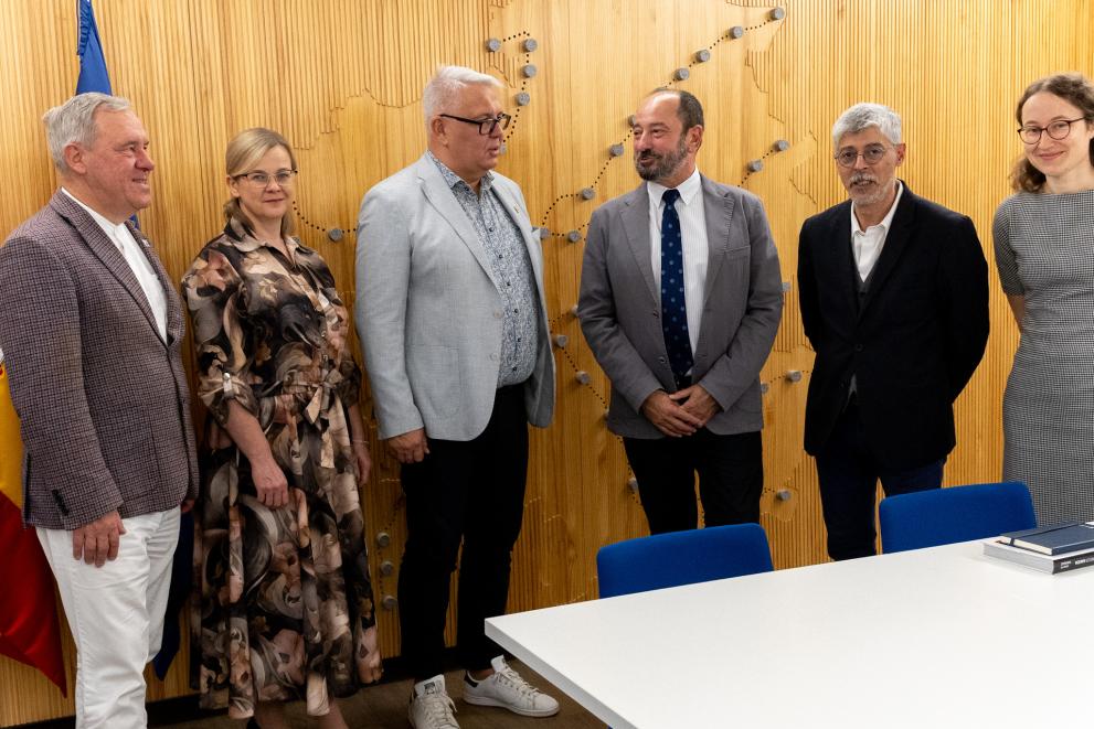 Imaxe 2 de 2 asociada á nova