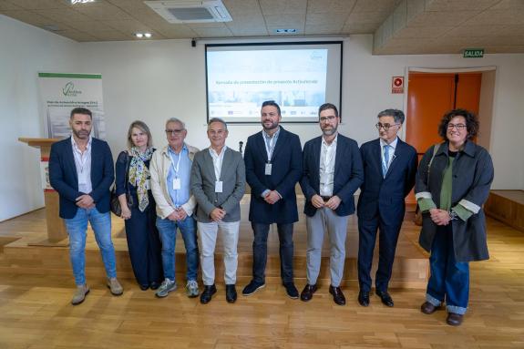 Imaxe da nova:A Xunta presenta en Cerceda o proxecto ‘ActivaVerde’ para impulsar a empregabilidade das persoas afectadas polo peche das centrais ...