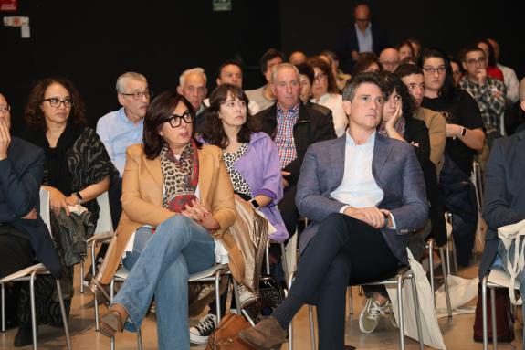 Imagen de la noticia:Arias ensalza los 30 años de labor de Alume y su apuesta por ampliar servicios en el centro que les cederá la Xunta en Lugo