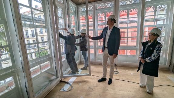 Imaxe da nova:López Campos anuncia que a Xunta rematará as obras de restauración da Casa de Don Álvaro a finais de ano