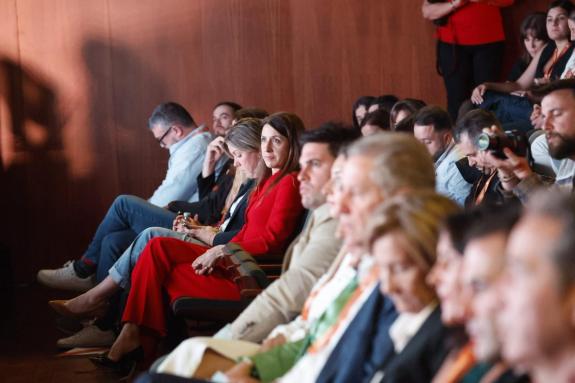 Imaxe da nova:Medio Rural salienta o potencial do sector avícola dentro da economía galega