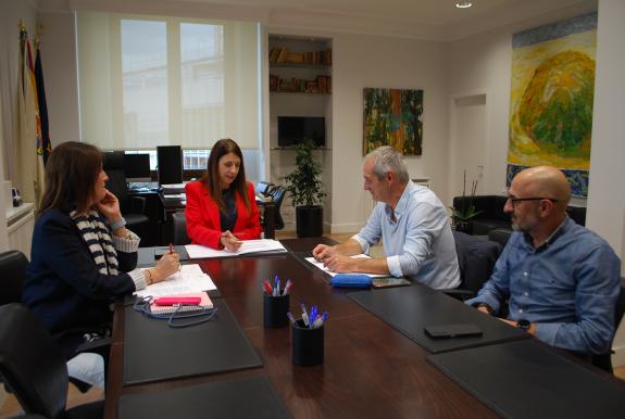 Imaxe da nova:Medio Rural reforza a cooperación co concello de Esgos para a mellora da súa rede de camiños municipais