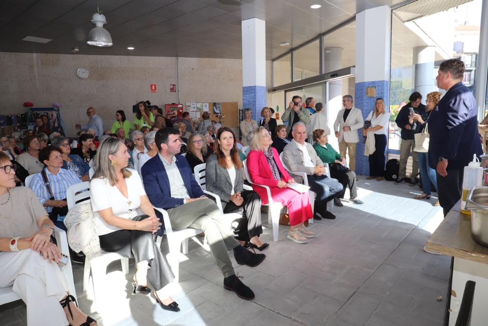 Imaxe 1 de 2 asociada á nova