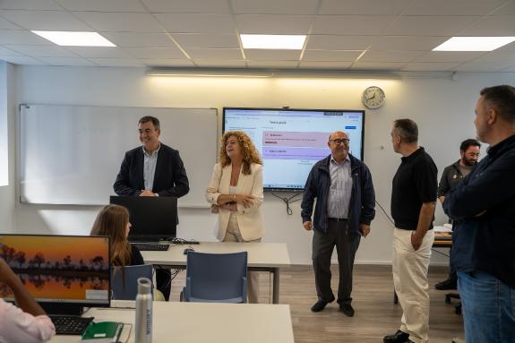 Imagen de la noticia:Román Rodríguez destaca el éxito de las nuevas FP para colectivos vulnerables y adultos que se estrenan en Vigo