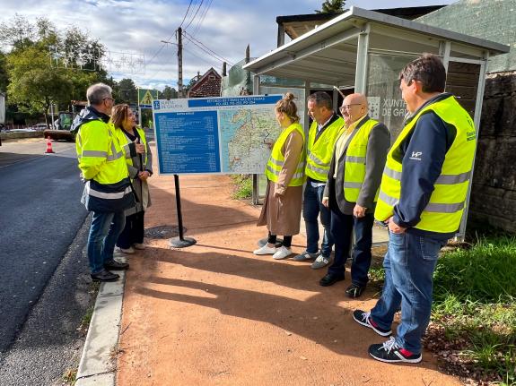Imaxe da nova:Ortiz supervisa o inicio das obras de reforzo do firme en tres estradas autonómicas cun investimento de 2M€