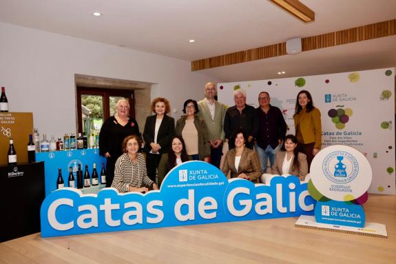 Imaxe da nova:Un total de 40 mostras compiten desde hoxe nas Catas de Augardentes de Galicia que organizan Medio Rural e os consellos reguladores