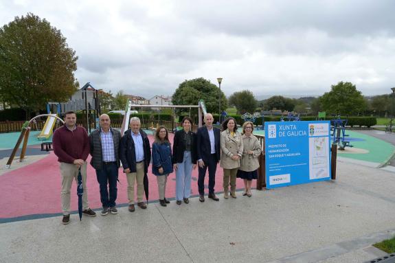 Imaxe da nova:A Xunta inviste máis de 200.000 € na humanización das prazas de San Antonio, do Cruceiro e de San Roque no concello de Coristanco, ...