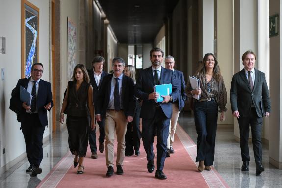 Imagen de la noticia:La Xunta refuerza el apoyo a los ayuntamientos, la prestación de los servicios de justicia y la atención las emergencias con...