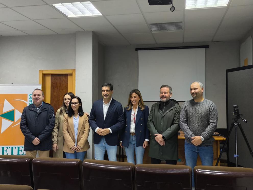 Imaxe 1 de 2 asociada á nova