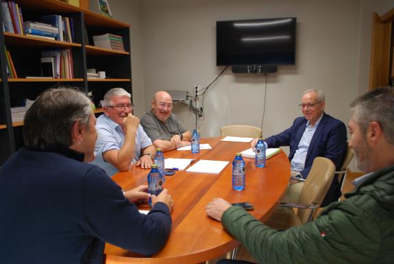 Imaxe da nova:Medio Rural avalía con representantes do sector agrogandeiro as medidas de prevención fronte á expansión da dermatose nodular conta...
