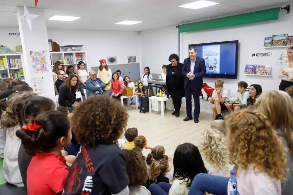 Imagen de la noticia:Román Rodríguez destaca el liderazgo estatal de las bibliotecas escolares gallegas y su papel en el nuevo Plan de lectura