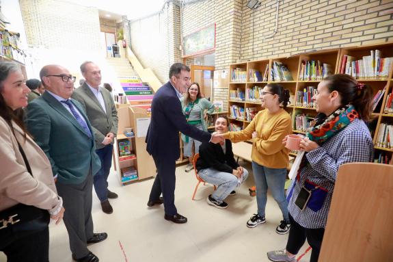 Imagen de la noticia:Román Rodríguez destaca una inversión de más de 720.000 € en la ampliación de la escuela de educación infantil Concepción Cr...