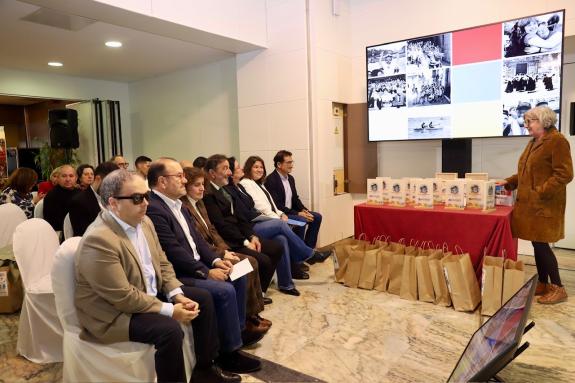 Imagen de la noticia:La Xunta felicita los 25 años de trabajo a favor de la inclusión a través del deporte de Special Olympics Galicia