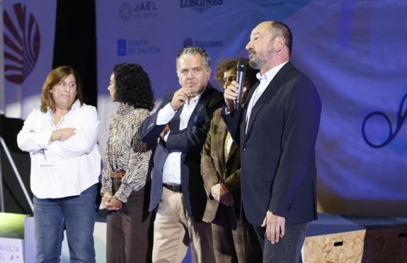 Imaxe da nova:Xosé Merelles salienta o impulso da Xunta ao turismo deportivo co Xacobeo de ximnasia rítmica Viravolta-Jael que reuniu máis de 800...