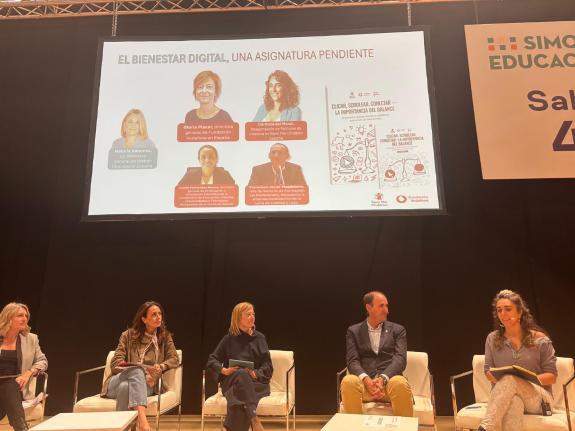 Imagen de la noticia:La Xunta aprobará el plan de bienestar digital antes de que finalice el año