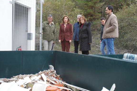 Imaxe da nova:A Xunta destinou 14 M€ en 8 anos a reforzar a Rede galega de puntos limpos, que conta xa con 374 instalacións no conxunto da comuni...