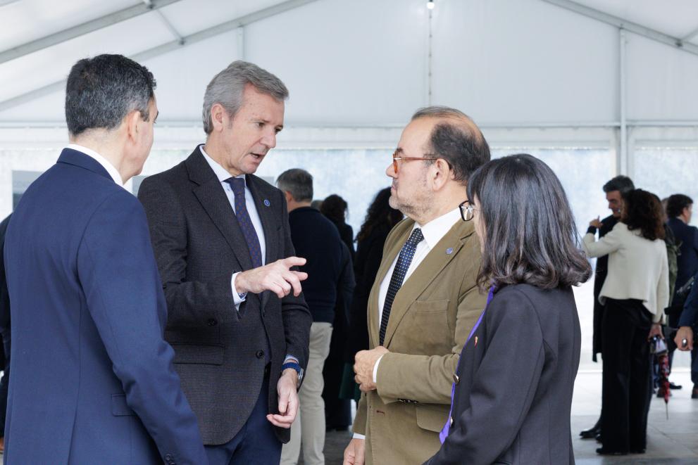 Imaxe 8 de 9 asociada á nova