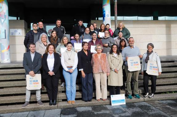 Imagen de la noticia:La Xunta forma a 100 personas desempleadas en el Programa Integrado de Moaña y confirma la celebración de un nuevo plan de e...