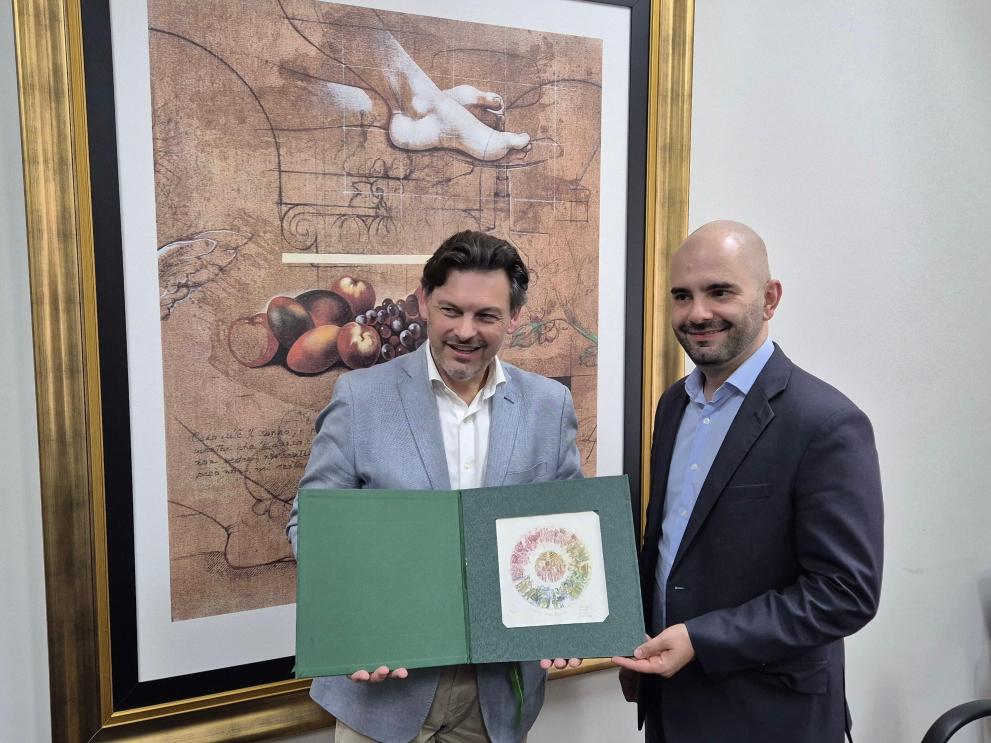 Imaxe 1 de 4 asociada á nova