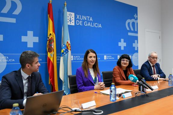 Imaxe da nova: María José Gómez salienta a relevancia das feiras de maquinaria para achegar tecnoloxía punteira ao sector primario