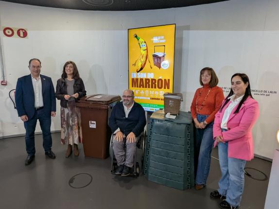 Imagen de la noticia:La Xunta destinará 3,7 M€ el próximo año a ayudar a los ayuntamientos y formar a la población para impulsar la recogida sepa...