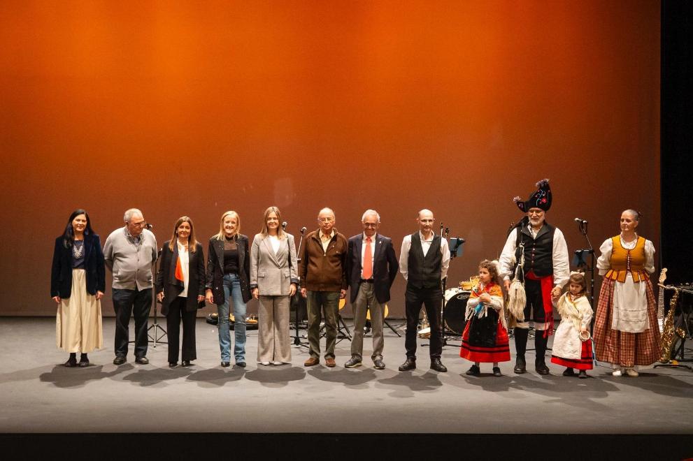 Imaxe 3 de 3 asociada á nova