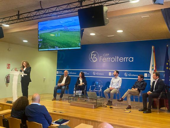 Imagen de la noticia:La Xunta impulsa la acreditación de competencias profesionales en el naval para reconocer la experiencia laboral de los trab...