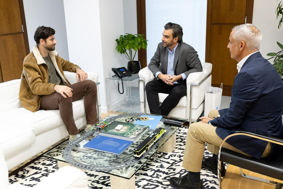 Imaxe 4 de 4 asociada á nova