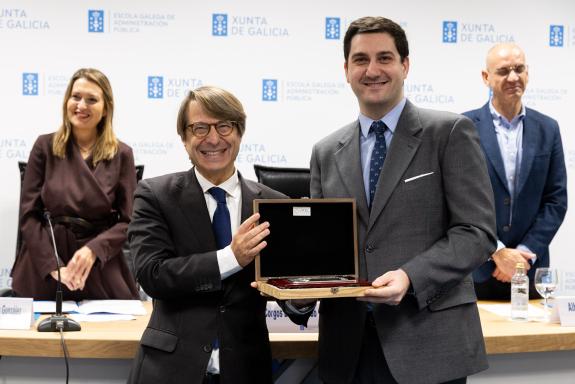 Imaxe da nova:A Xunta entrega o Premio Manuel Colmeiro de investigación ao avogado e doutor en Dereito pola UDC Jaime Pensado Sande