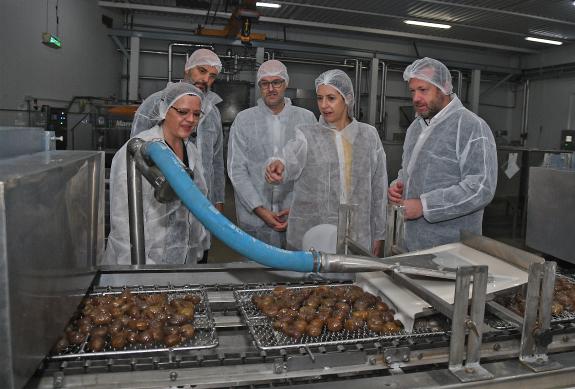 Imaxe da nova:Medio Rural recoñece a aposta de Cuevas Marrón Glacé pola innovación e a transformación agroalimentaria