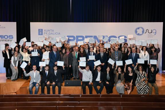 Imagen de la noticia:Román Rodríguez destaca la excelencia de la universidad gallega en los Premios Fin de Carrera 2023/24