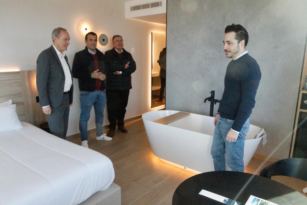 Imaxe 1 de 3 asociada á nova