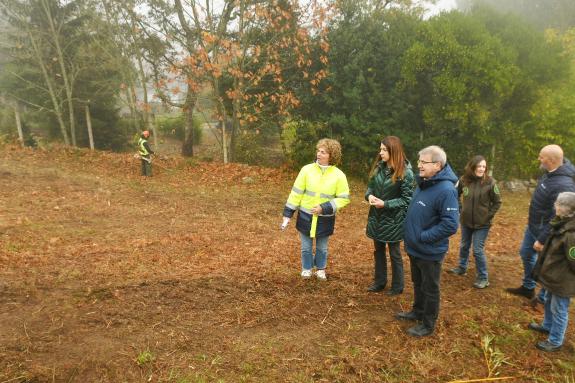 Imagen de la noticia:María José Gómez incide en la importancia de la gestión de la biomasa en las fajas secundarias para prevenir incendios