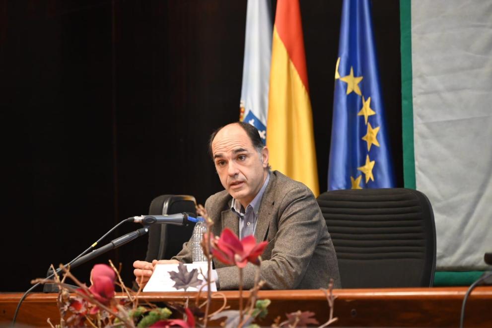 Imaxe 1 de 2 asociada á nova