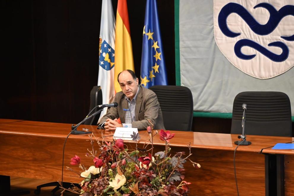 Imaxe 2 de 2 asociada á nova