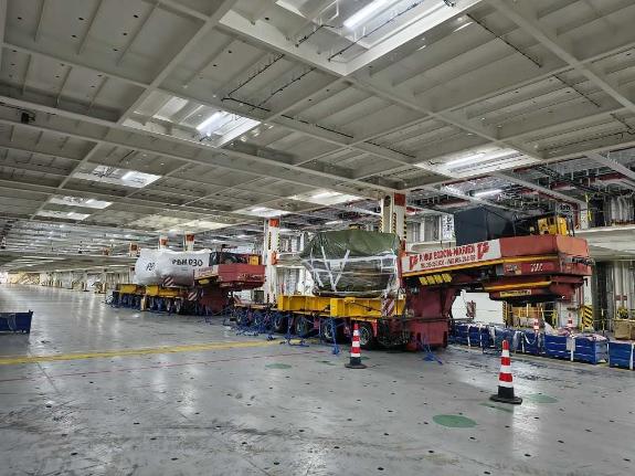 Imaxe da nova:O Centro de Protonterapia de Galicia recibe o primeiro compoñente esencial do ‘Proteus ONE', o equipamento máis avanzado e preciso ...