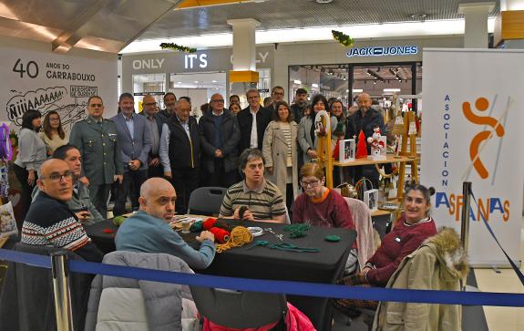 Imaxe da nova:A Xunta felicita aos usuarios de Aspanas polo seu esforzo e dedicación para celebrar unha nova edición do seu mercadiño de Nadal