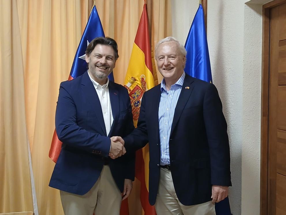 Imaxe 1 de 2 asociada á nova