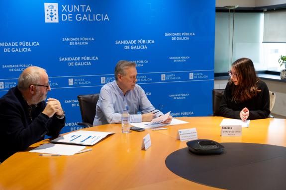 Imaxe da nova:Gómez Caamaño trasládalle á alcaldesa de Muros que a atención pediátrica no concello está garantida