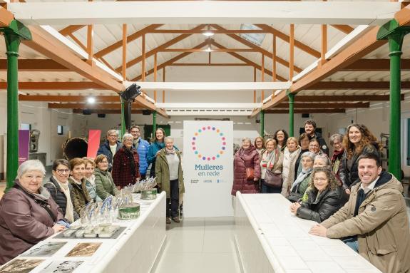 Imagen de la noticia:La Xunta pone en valor la importancia de proyectos pioneros como `Mulleres en Rede´, que dan voz a las mujeres mayores que v...
