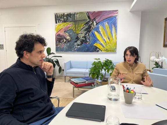 Imagen de la noticia:Lorenzana destaca las capacidades tecnológicas de Televés para formar parte de la Estrategia de Seguridad, Defensa y Aerospa...