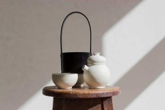 Imagen de la noticia:La Xunta felicita a los talleres ganadores y finalistas de los Premios de Artesanía de Galicia y los reconocidos con las bol...