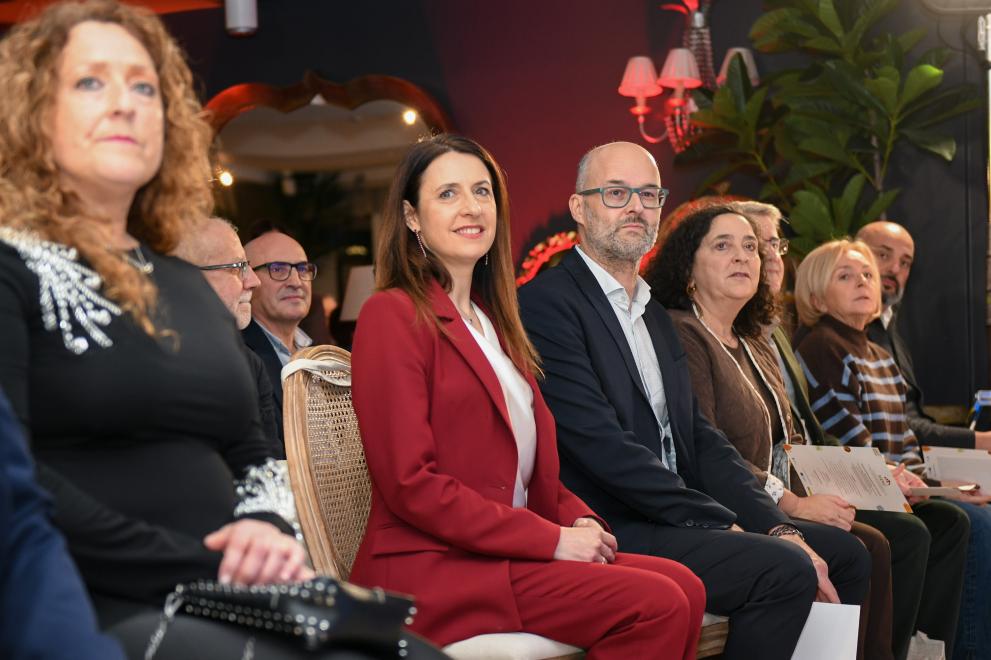 Imaxe 3 de 6 asociada á nova