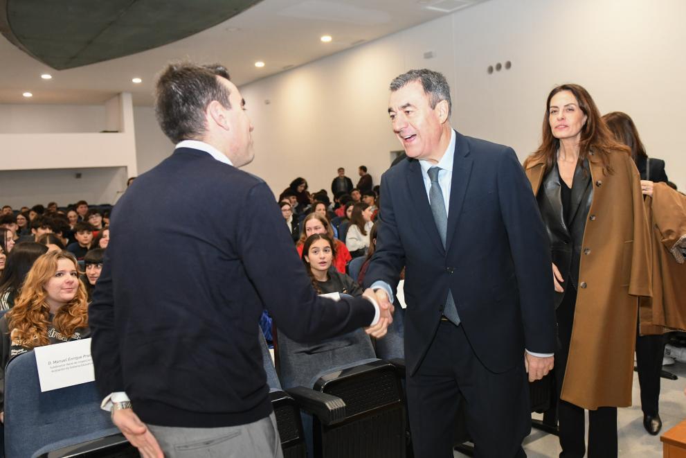 Imaxe 4 de 6 asociada á nova