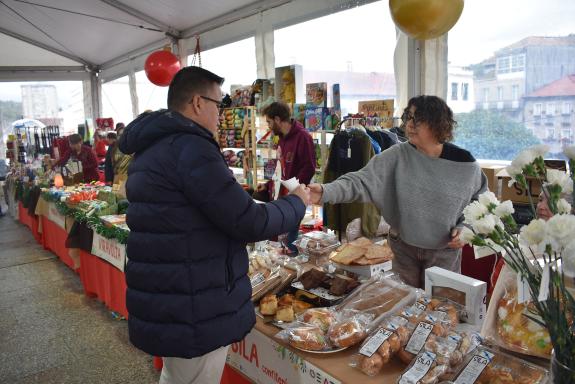 Imaxe da nova:A Xunta destaca en Ribadavia o dinamismo comercial xerado polo proxecto Vilas Vivas que vén de arrancar coincidindo co evento ‘Arte...