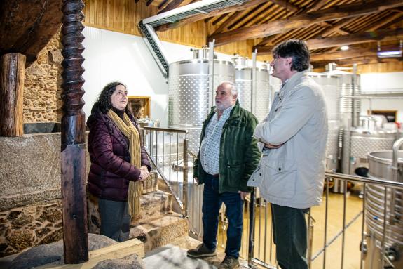 Imaxe da nova: Belén do Campo pon en valor na súa visita á adega Chaos o apoio do Goberno galego ao sector vitivinicola a través das diversas liñ...