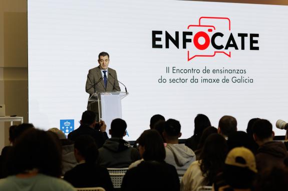 Imaxe da nova:Román Rodríguez sinala o encontro ‘Enfócate’ como unha oportunidade para que os estudantes de imaxe reforcen a súa formación con té...