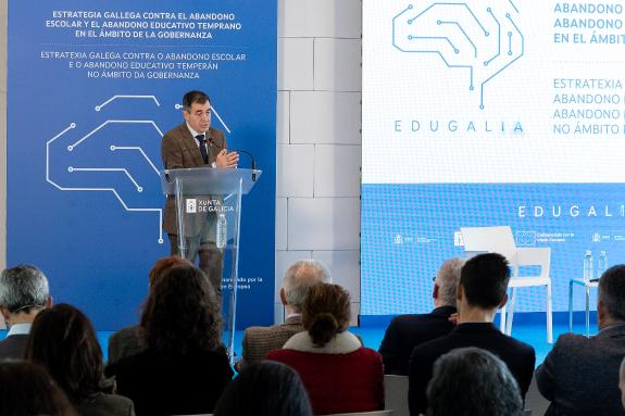 Imaxe da nova:Román Rodríguez salienta que o uso da IA situará a Galicia na vangarda educativa centrada no éxito académico do alumnado